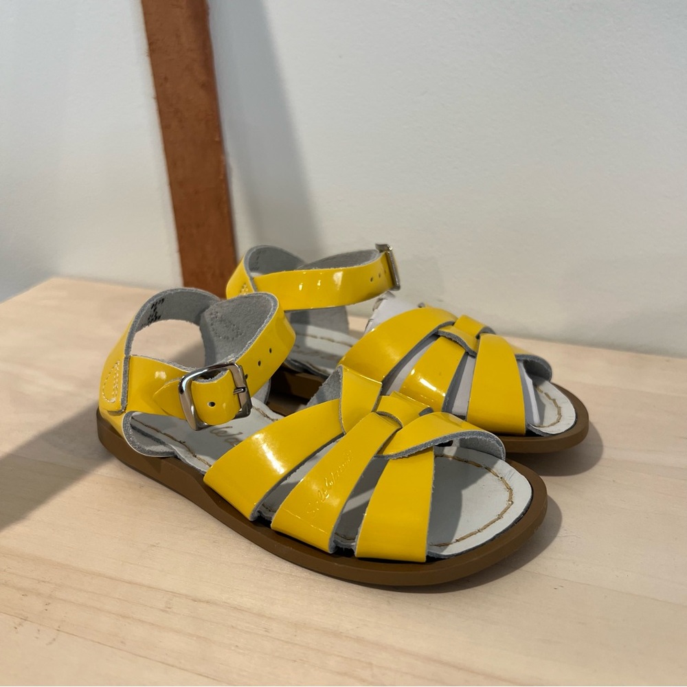 Saltwater NEW Leather Original Sandals Shiny Yellow sizes 5, 6 & 9